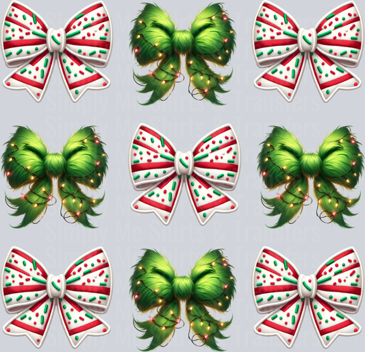 CHRISTMAS TREE AND FURRY GREEN BOW